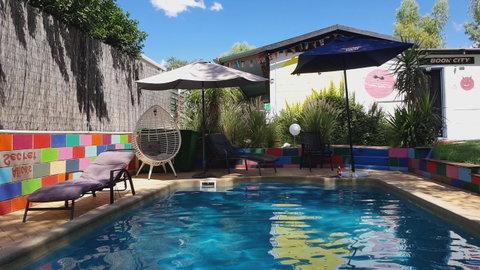 Alice\'s Secret Travellers Inn - Accommodation Search 19