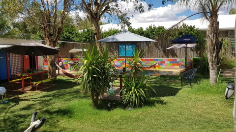 Alice\'s Secret Travellers Inn - Accommodation Search 0