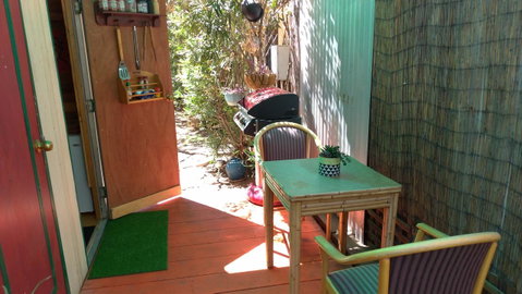 Alice\'s Secret Travellers Inn - Accommodation Search 12