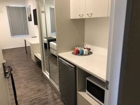 Winnellie Hotel Motel - Accommodation Search 8