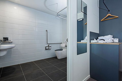 Mantra MacArthur Hotel - Accommodation Search 26