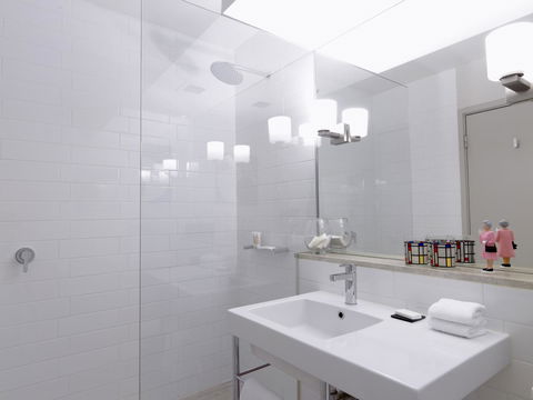 QT Canberra - Accommodation Search 38