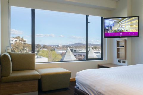 Crowne Plaza Canberra, An IHG Hotel - Accommodation Search 19