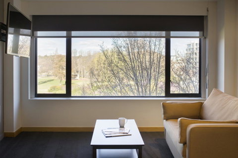 Crowne Plaza Canberra, An IHG Hotel - Accommodation Search 29