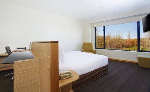 Crowne Plaza Canberra, An IHG Hotel - Accommodation Search 41
