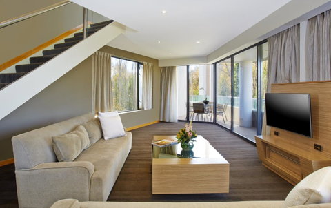 Crowne Plaza Canberra, An IHG Hotel - Accommodation Search 38