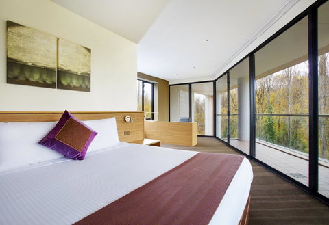 Crowne Plaza Canberra, An IHG Hotel - Accommodation Search 43