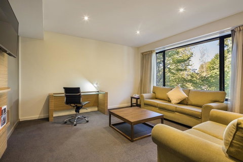 Crowne Plaza Canberra, An IHG Hotel - Accommodation Search 37