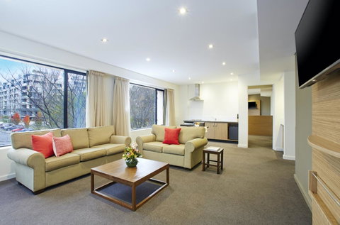 Crowne Plaza Canberra, An IHG Hotel - Accommodation Search 11