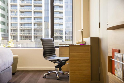 Crowne Plaza Canberra, An IHG Hotel - Accommodation Search 40