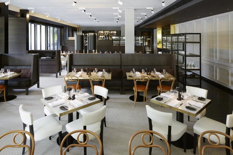 Burbury Hotel - Accommodation Search 17