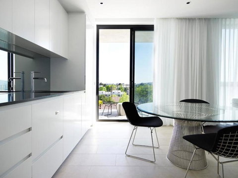 Burbury Hotel - Accommodation Search 8