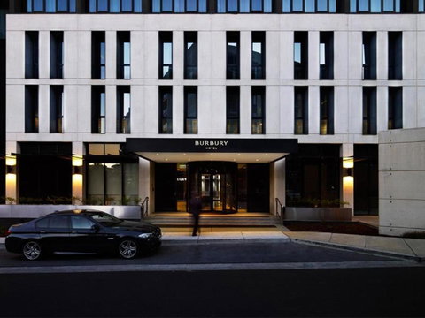 Burbury Hotel - Accommodation Search 0
