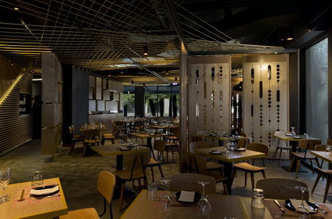 Burbury Hotel - Accommodation Search 21