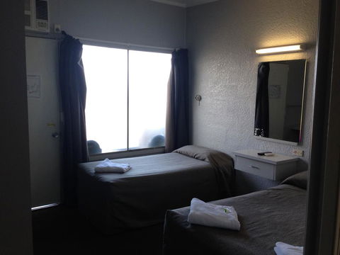 Boomerang Hotel - Accommodation Search 0
