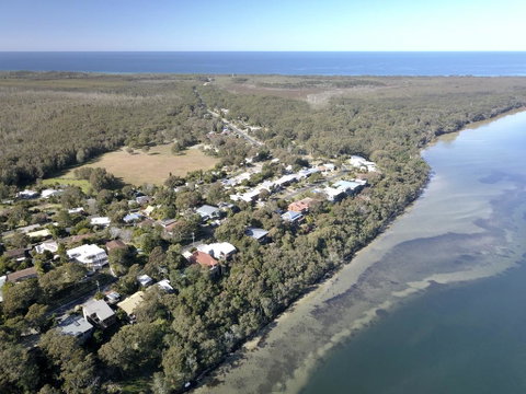 Booti Booti Chateau Lakeside - Accommodation Search 1