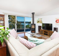 Booti Booti Lakehouse - Accommodation Search