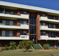 Bowling Greens 7 - Accommodation Search