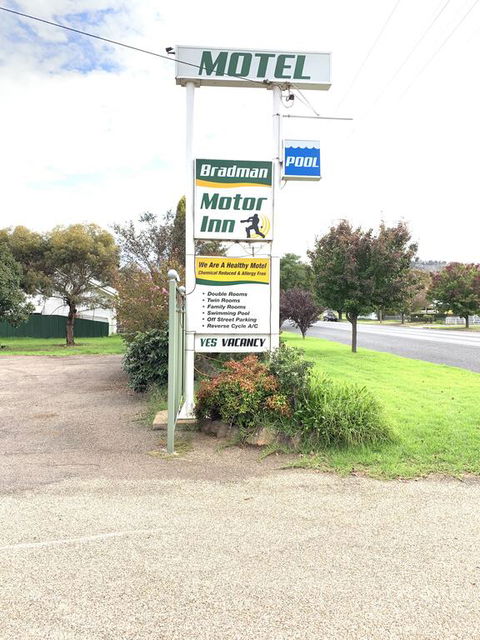Bradman Motor Inn - Accommodation Search 3