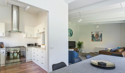 Breakaway On Niblick: Newly Renovated - Accommodation Search 2