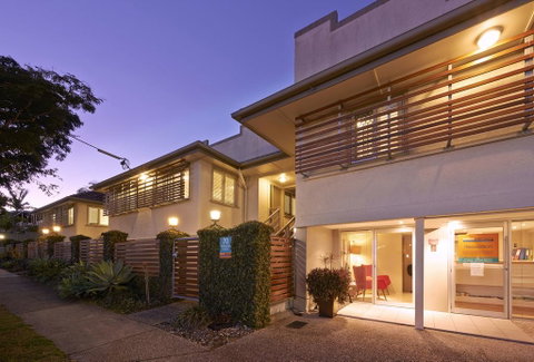 Brisbane Street Studios - Accommodation Search 0