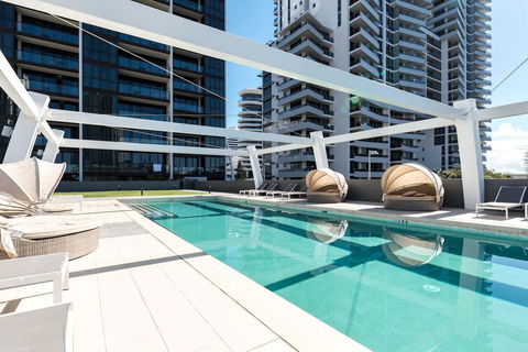 Broadbeach 2 Bedroom FREE WIFI, Netflix & Parking - Accommodation Search 0