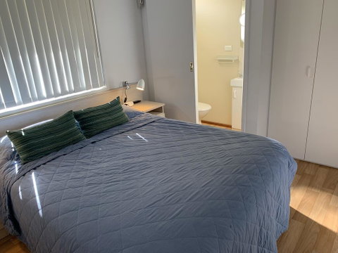 Broadwater Beach Cottage With WiFi - Accommodation Search 2