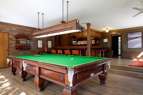 Brookfield Retreat - Large Holiday Home / Group Accommodation - Accommodation Search 0