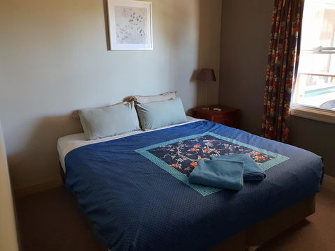Bunbury's Most Convenient Location - Unit 2 - Accommodation Search 3