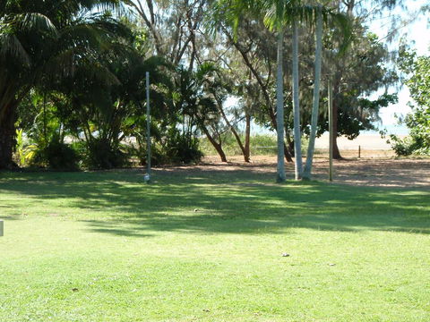 Bushland Beach Tavern - Accommodation Search 1