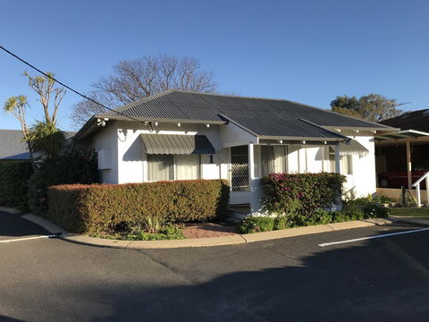Busselton Jetty Chalets - Accommodation Search 0