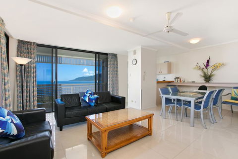 Cairns Ocean View Apartment - Accommodation Search 3