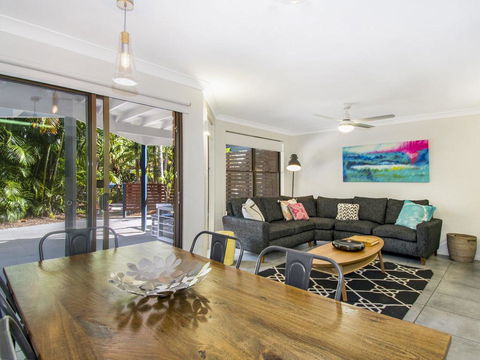 Calinda Sol 11 - Accommodation Search 0