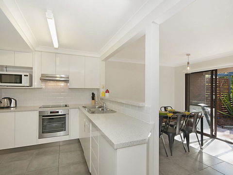 Calinda Sol 11 - Accommodation Search 1