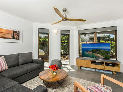 Calinda Sol 12 - Accommodation Search 0