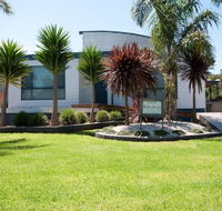 Cambroe - Accommodation Search