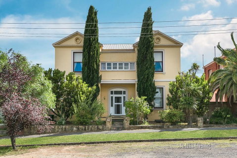 Campbell House - Accommodation Search 0