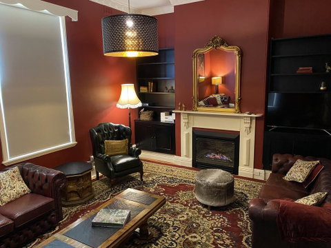 Campbell House - Accommodation Search 1