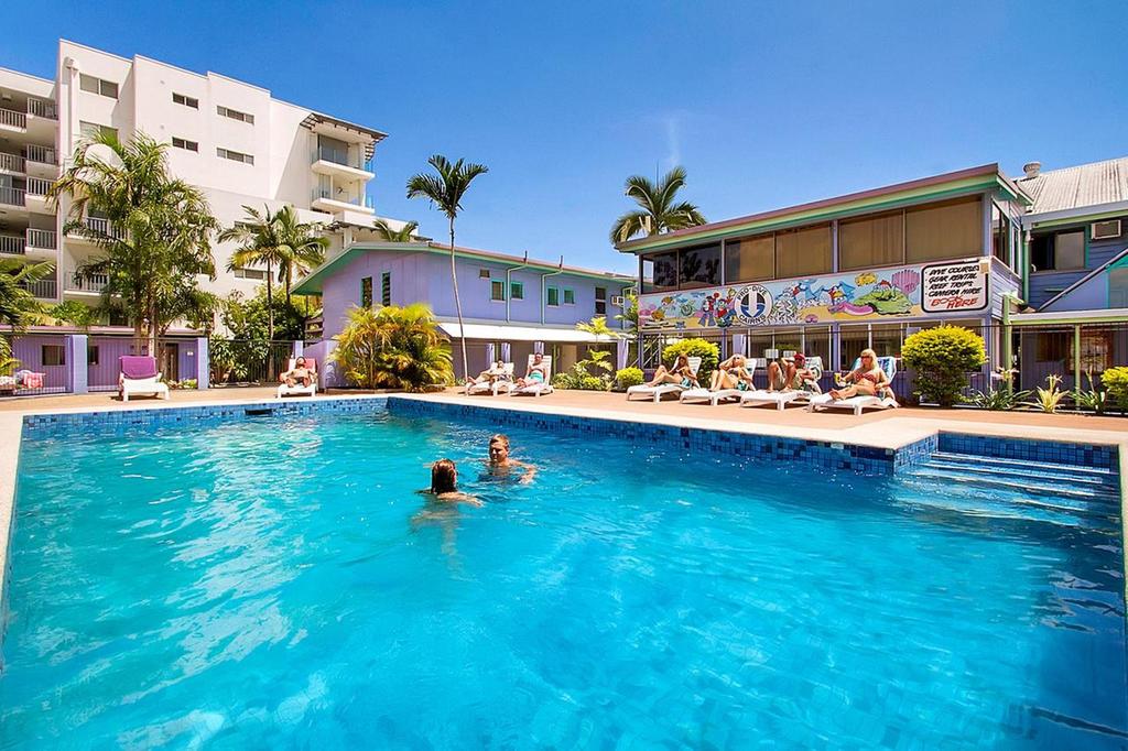 Aeroglen QLD Accommodation Search