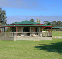 Carolynnes Cottages - Accommodation Search