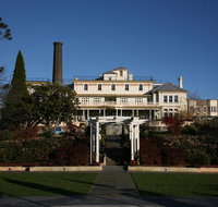 Carrington Hotel - Accommodation Search