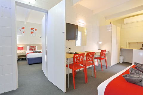 Castle Creek Motel - Accommodation Search 1