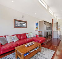 CASTWOOD VILLA No.2 - Accommodation Search