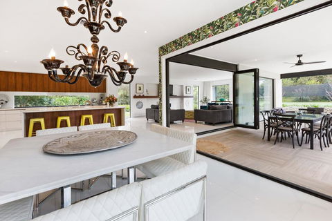 CATALINA - MOUNT ELIZA - Accommodation Search 1