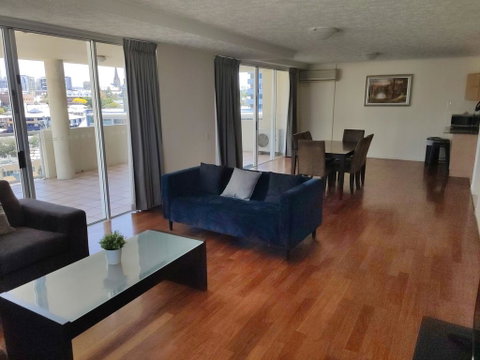 Cathedral Place - Accommodation Search 2