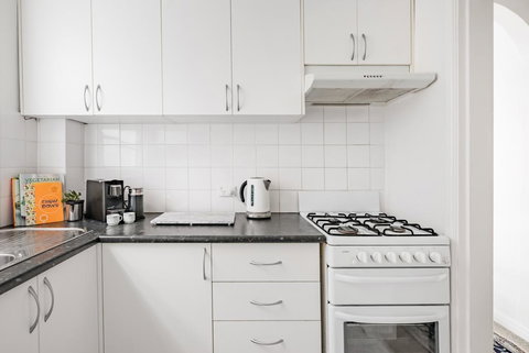 Centennial Park Apartment A Boundary Throw From The SCG - Accommodation Search 2