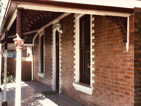 Central Holiday Home On Hume - Accommodation Search 0