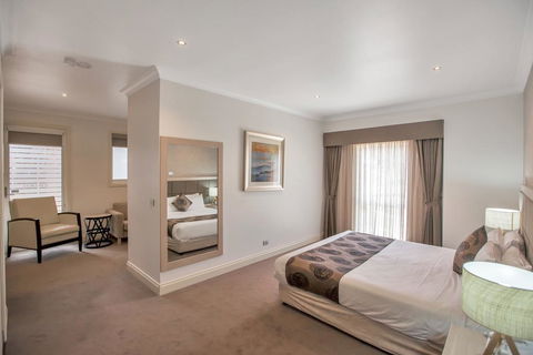 Century Inn - Accommodation Search 3