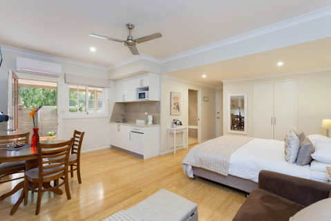 Chapel Woods Bed And Breakfast - Accommodation Search 0