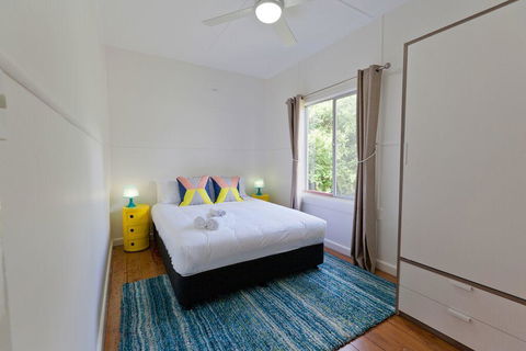 Charlie's Beach House - Accommodation Search 1